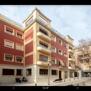Céntrico Y Tranquilo Y Parking Incluido Apartamento