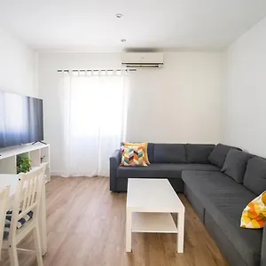 Céntricos, Parking, Wifi Y A/c Apartamento